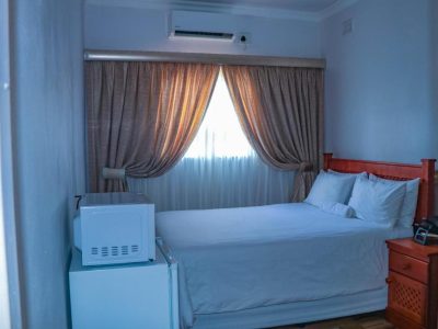 Room 1 Room 1